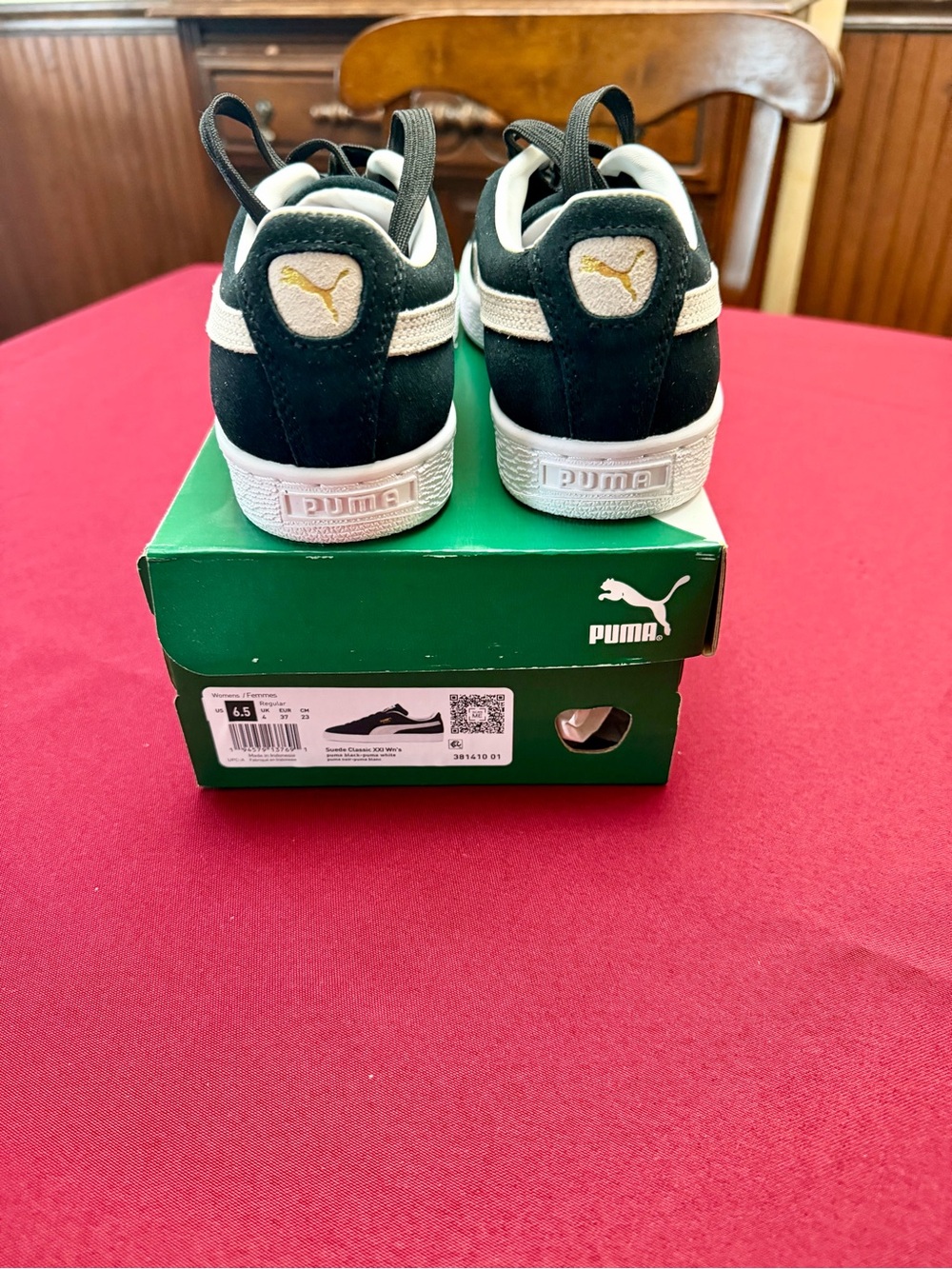 PUMA Suede Classic XXI Women’s Size 6.5 Black White Sneakers (New Never Worn) - Picture 3 of 6